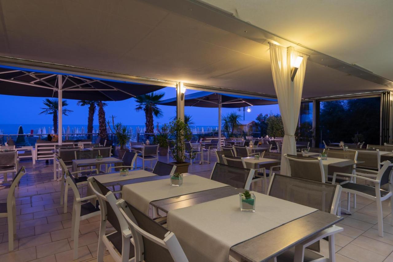 Hotel Delaville Frontemare Lido di Jesolo Exterior photo